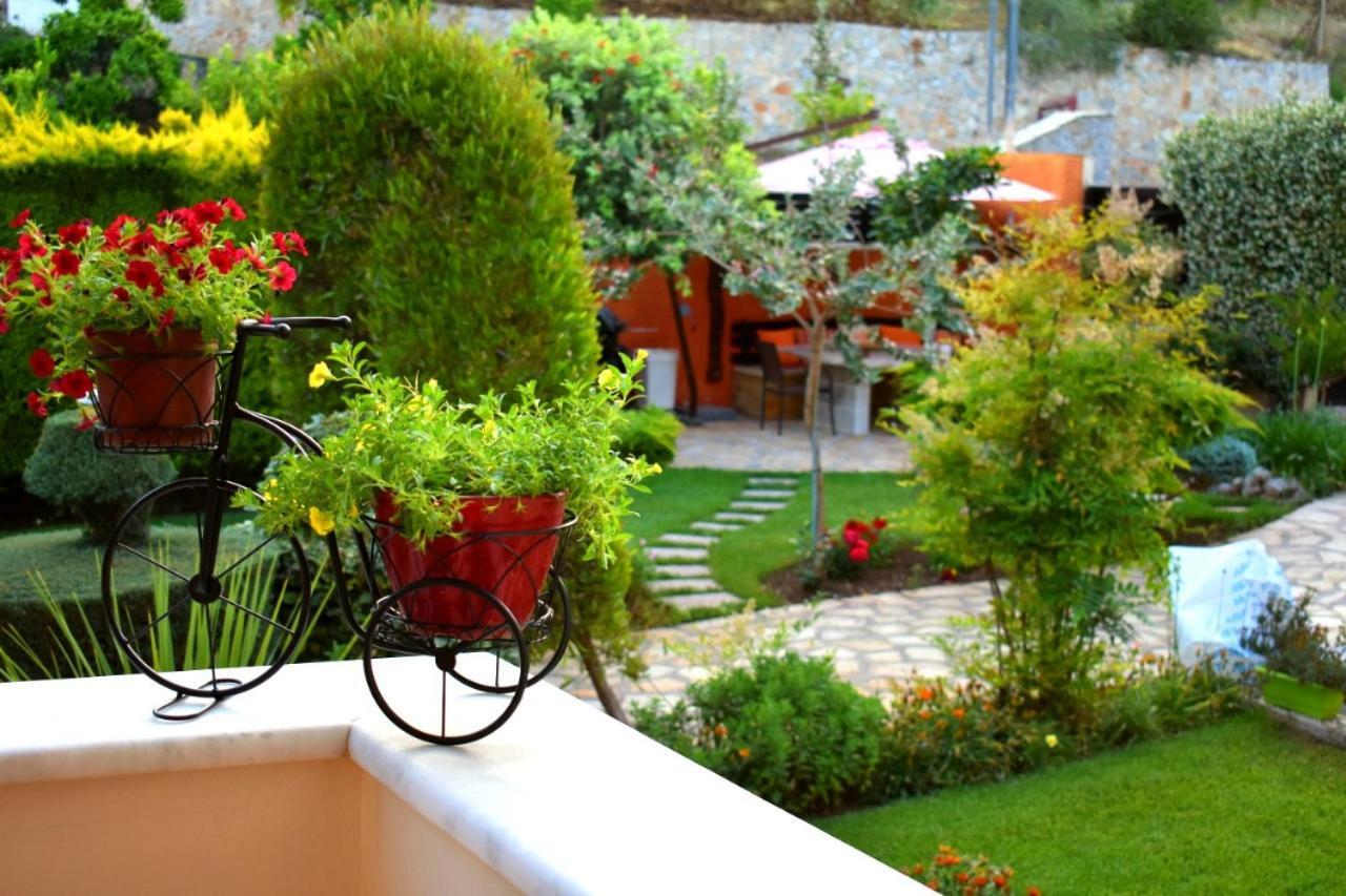 Irene'S Comfort Villa Nea Epidavros Exterior foto